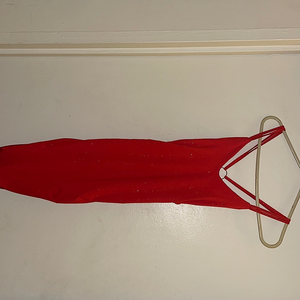 Glittery O Ring Backless Red Dress